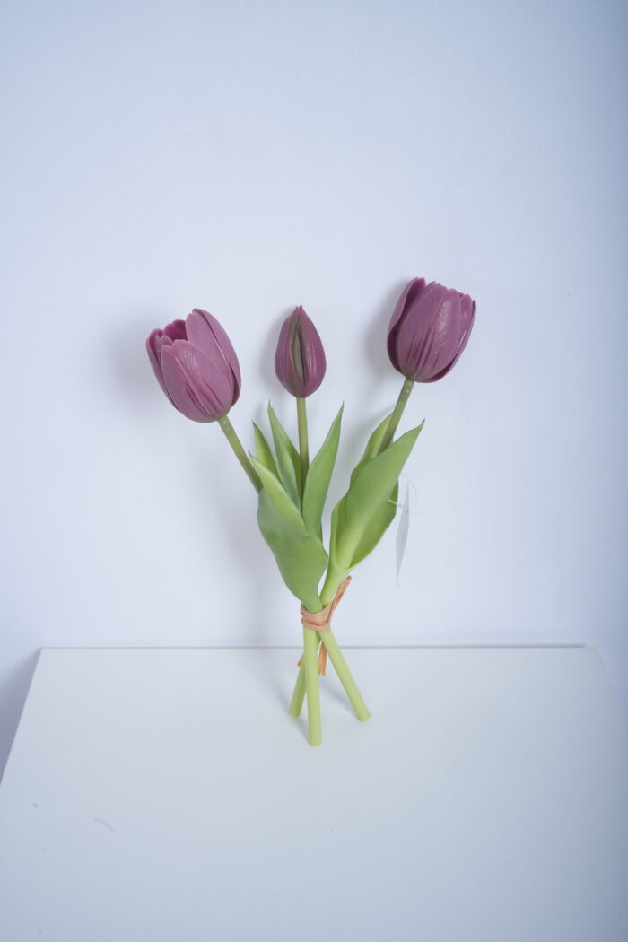 Artificial tulips wholesale collection in 8 colors for commercial buyers and importers