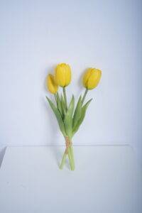 Artificial tulips wholesale collection in 8 colors for commercial buyers and importers