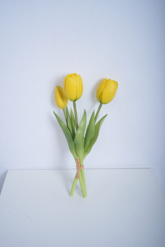 Artificial tulips wholesale collection in 8 colors for commercial buyers and importers