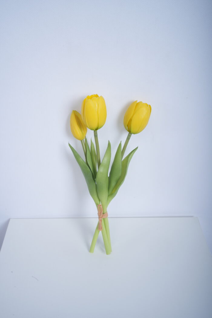 Artificial tulips wholesale collection in 8 colors for commercial buyers and importers